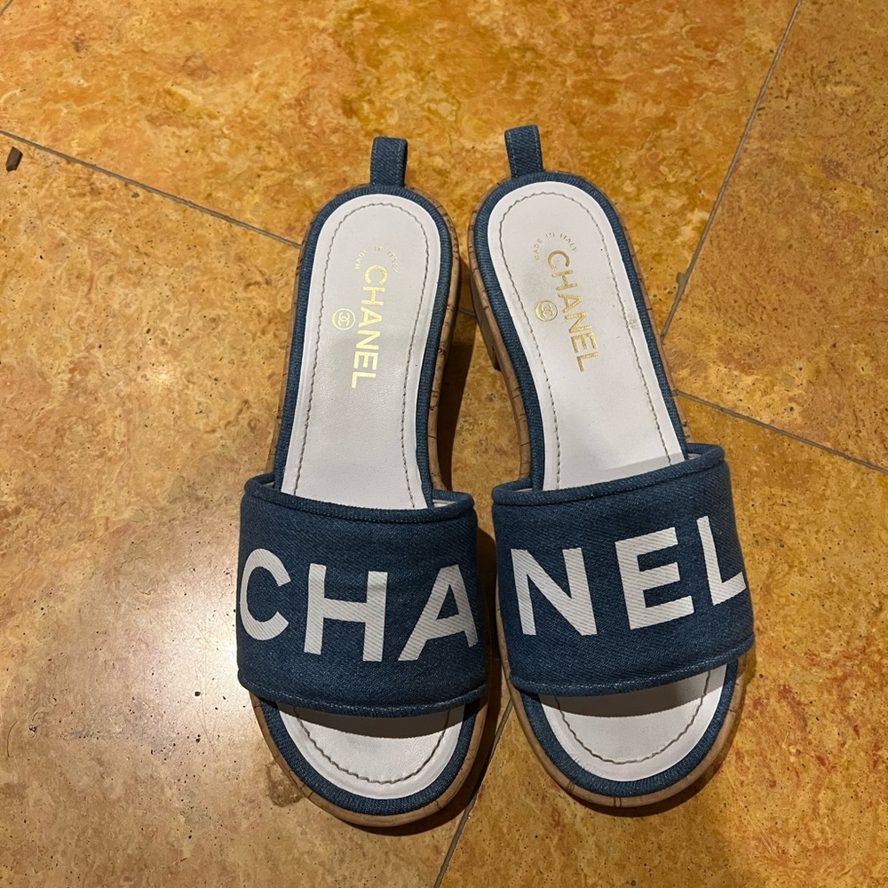 Denim Chanel Mule size 40